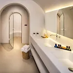 Coconut Hotel Karterados (Santorini)