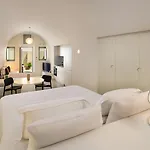 Hotel Coconut *