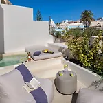 Coconut Hotel
