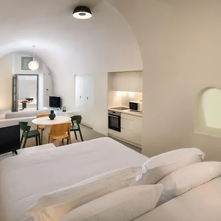 Coconut Hotel Karterados (Santorini)