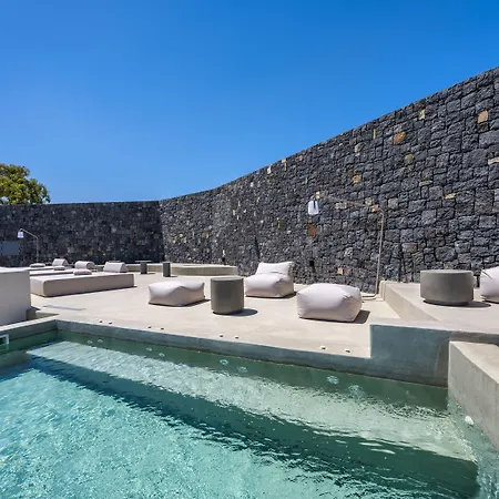 Coconut Hotel