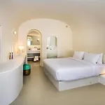 Coconut Hotel *